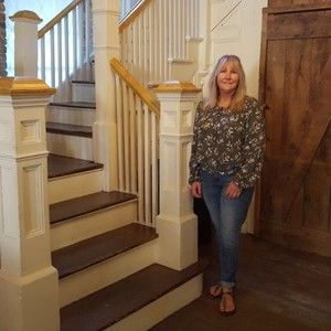 Meet your Posher, Marla